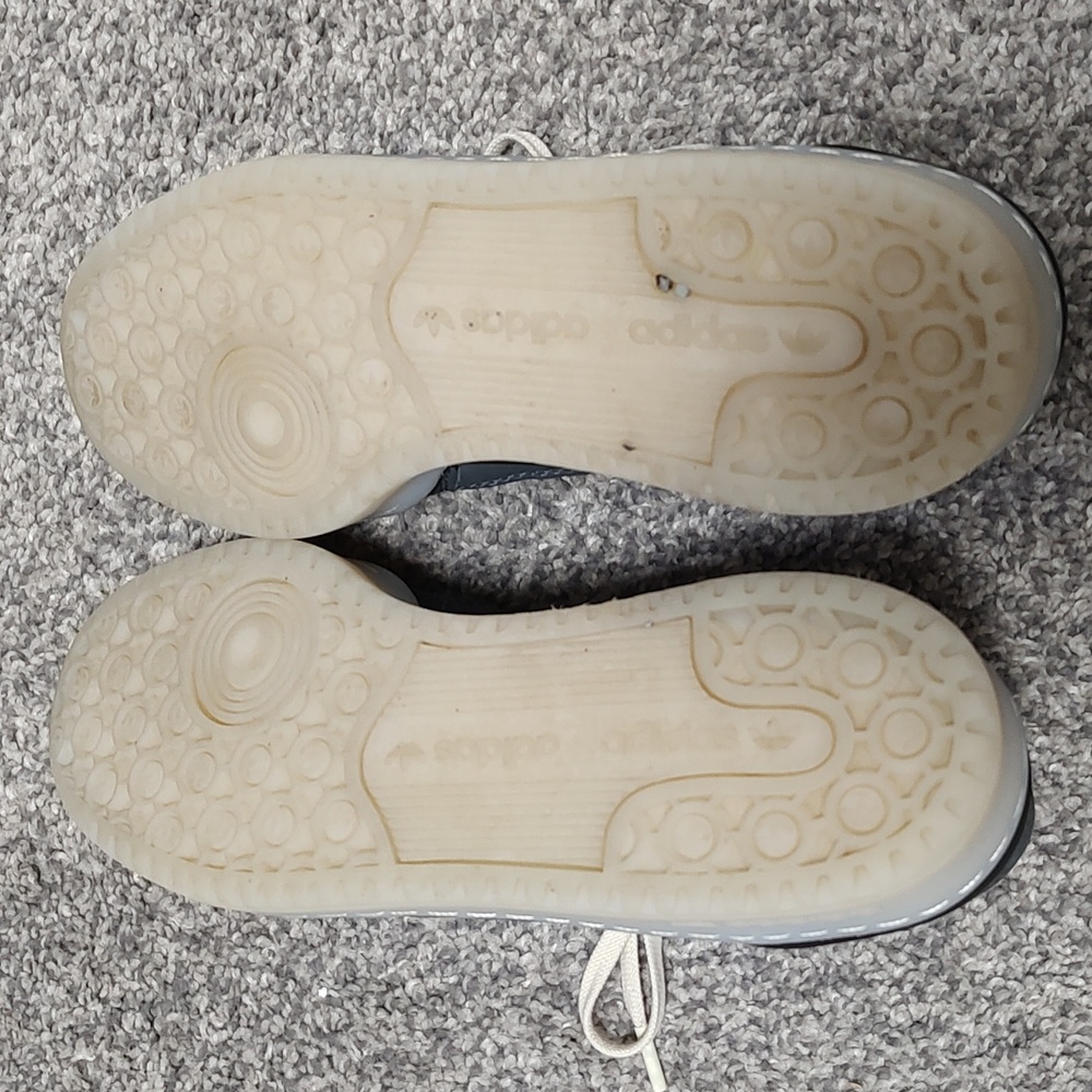 Gray and White Adidas Sneakers w Cream Laces - Picture 8 of 9